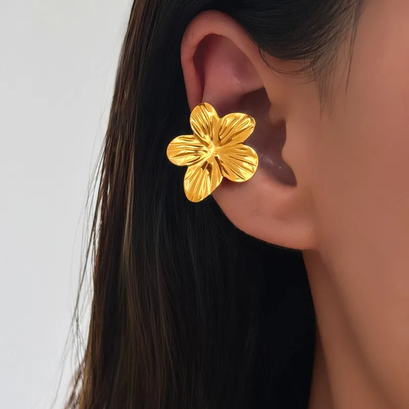 Flower Earcuff